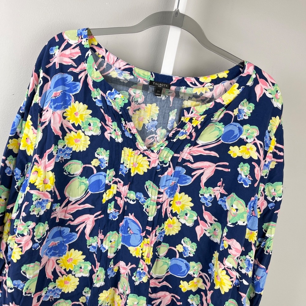 Talbots Plus Floral Blouse Womens 3X Blue Pastel Flower Top Preppy Coastal